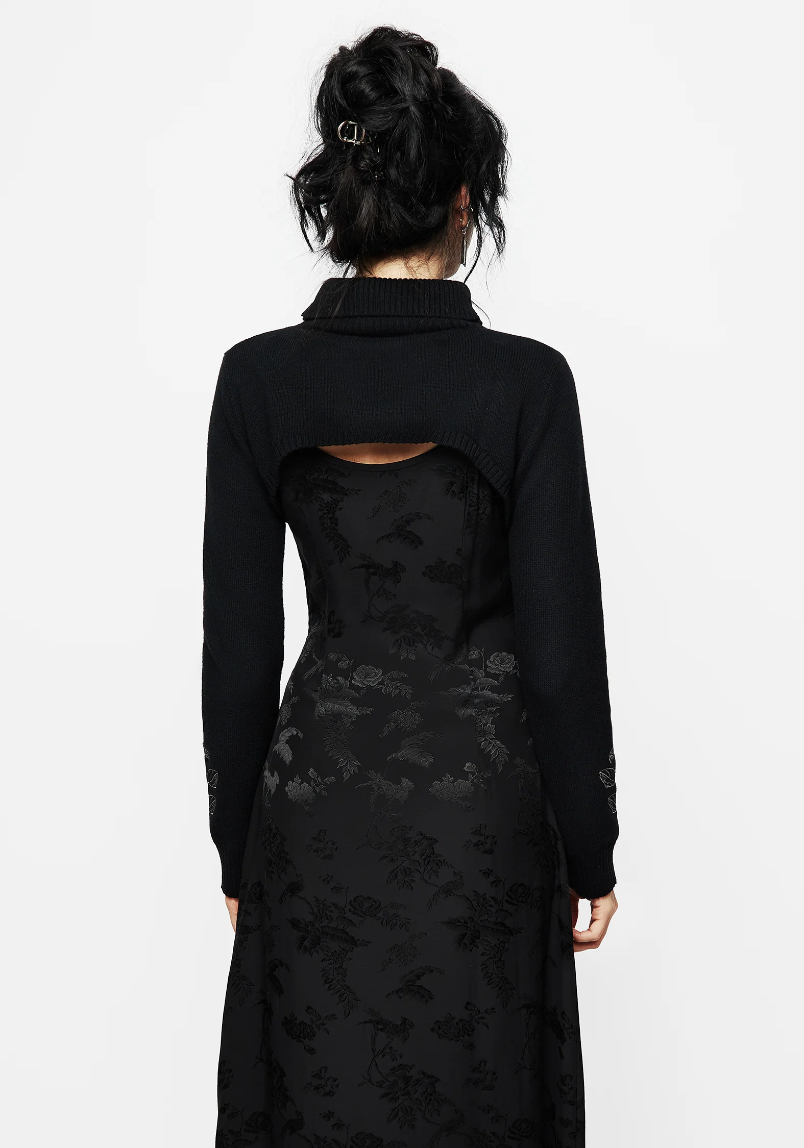 Amalthea Embroidered Roll Neck Extreme Crop Sweater - Image 3
