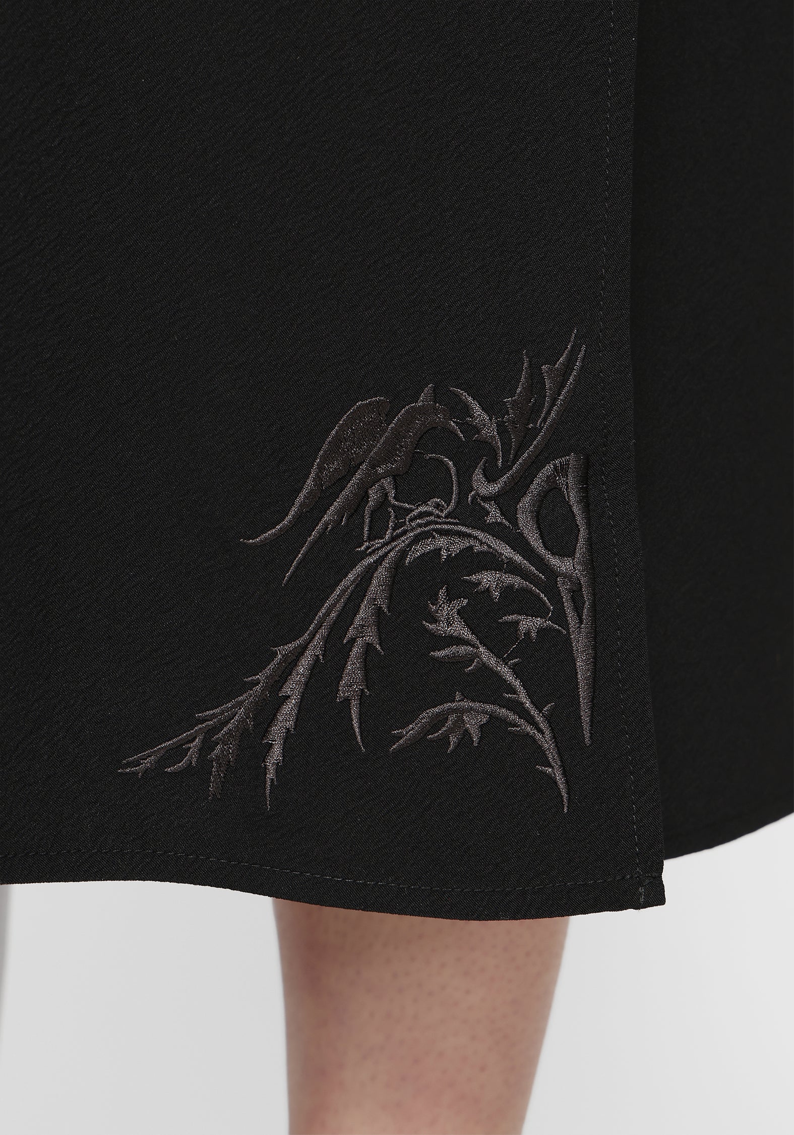 Aubrey Crow Skull Embroidered Twist Front Midi Dress - Image 2