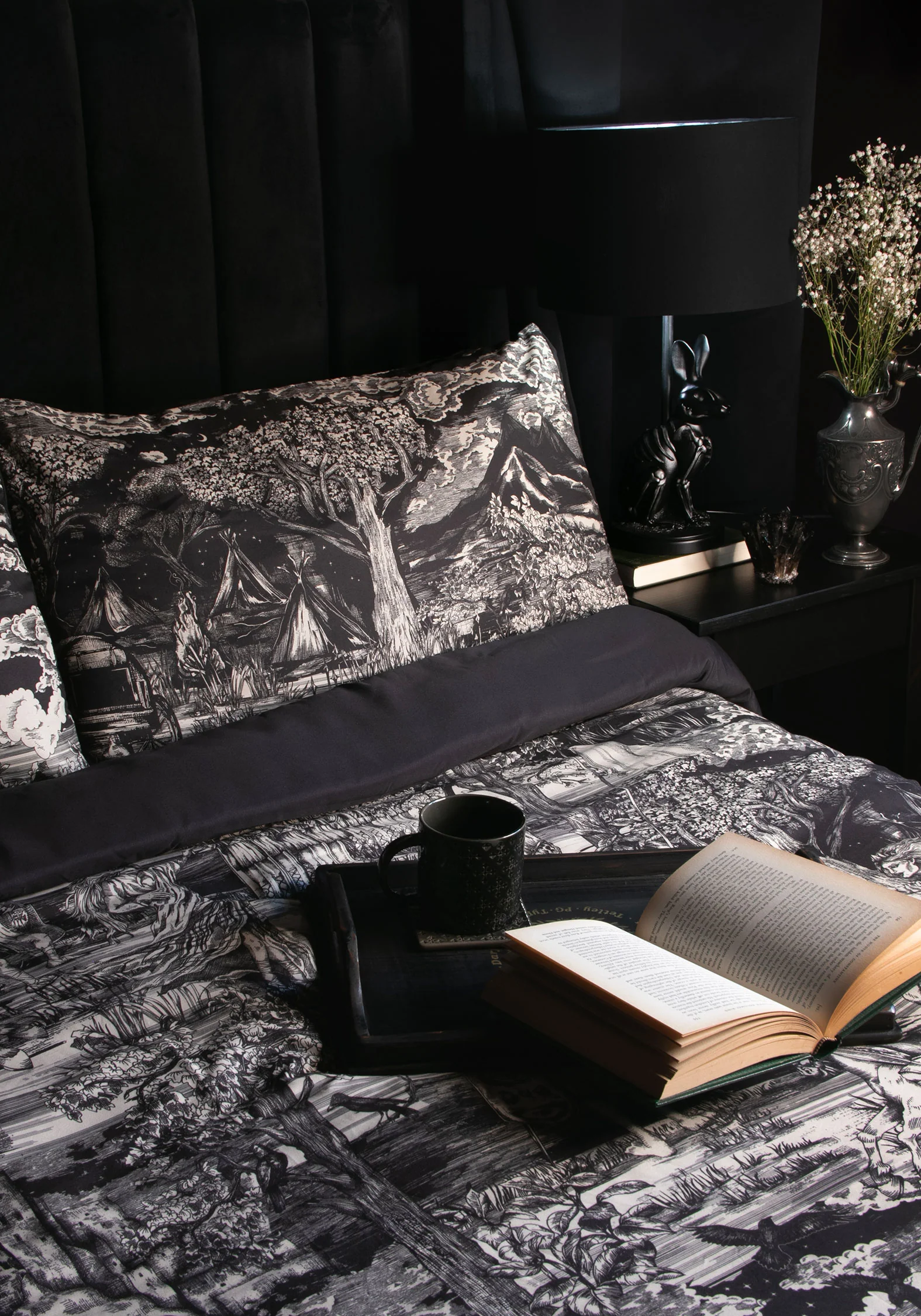 Boudicca Bedding Set (US Queen) - Image 8