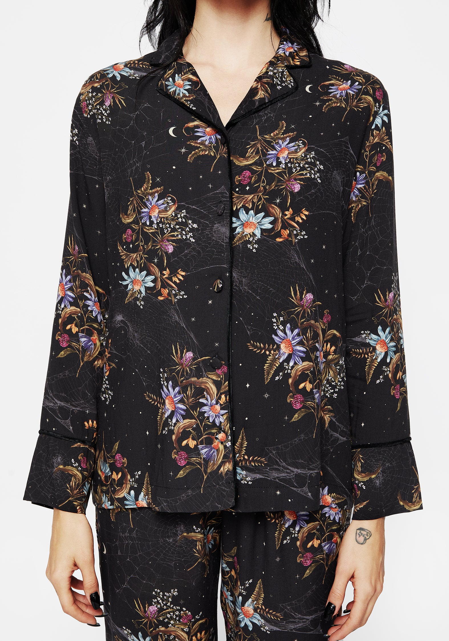 Cleome Floral Spiderweb Button Up Pyjama Top - Image 2