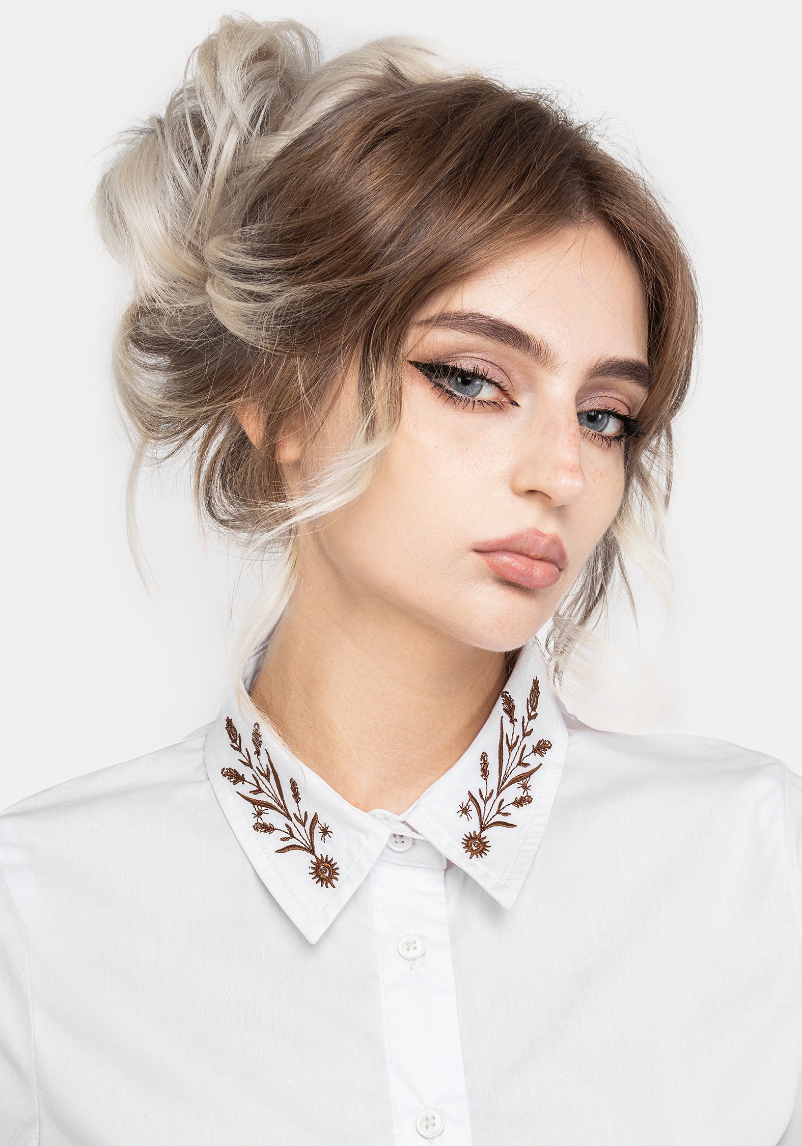 Cybele Embroidered Button Up Shirt - Image 2