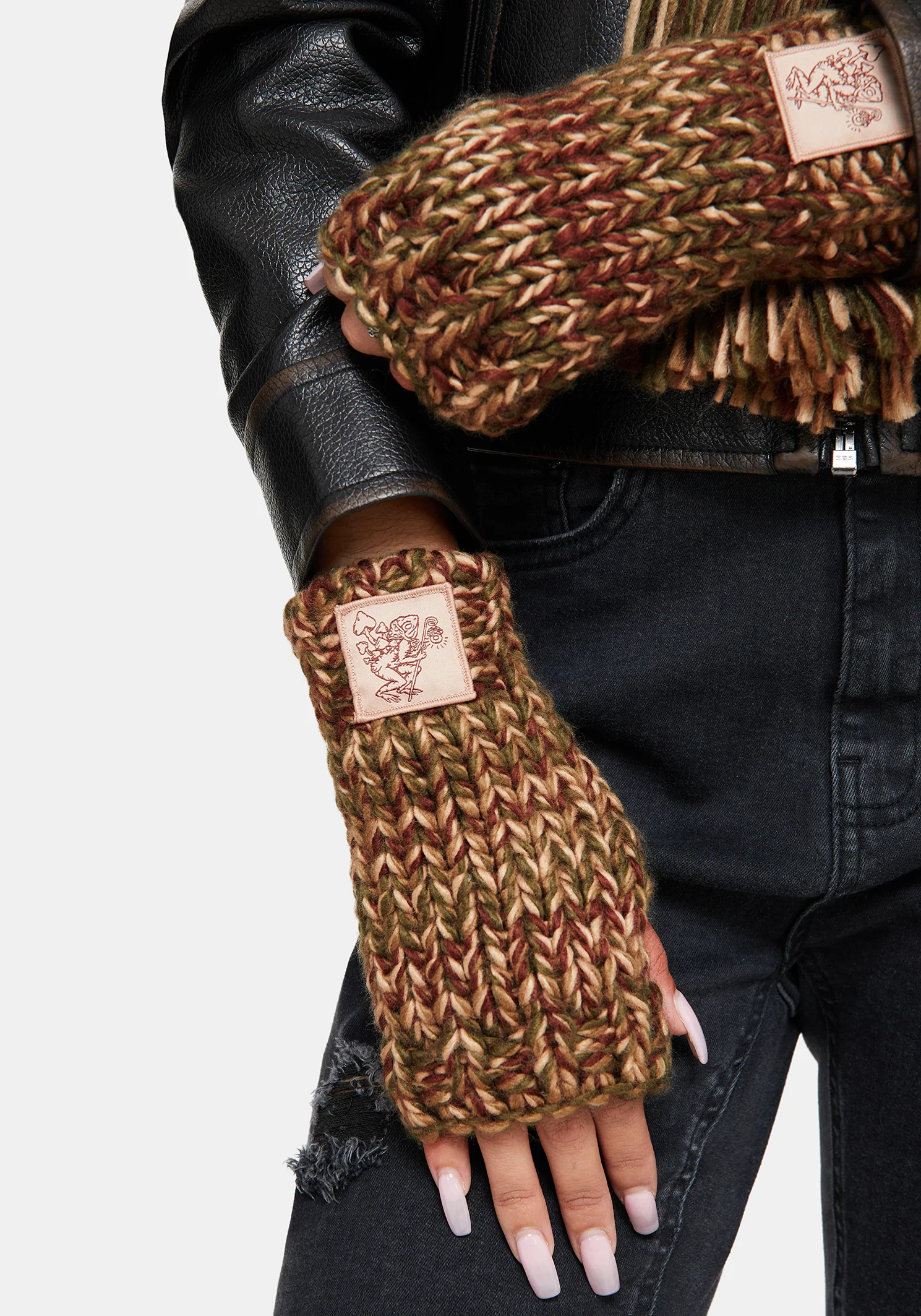 Daphne Frog Patch Gloves