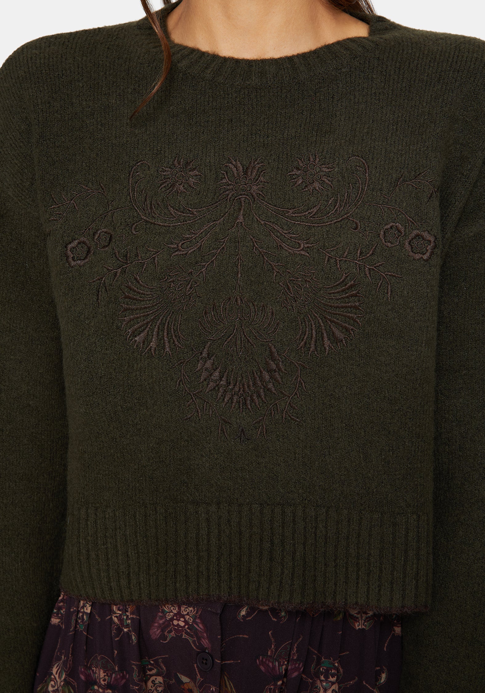 Eclipsia Floral Embroidered Cropped Knit Sweater - Image 2