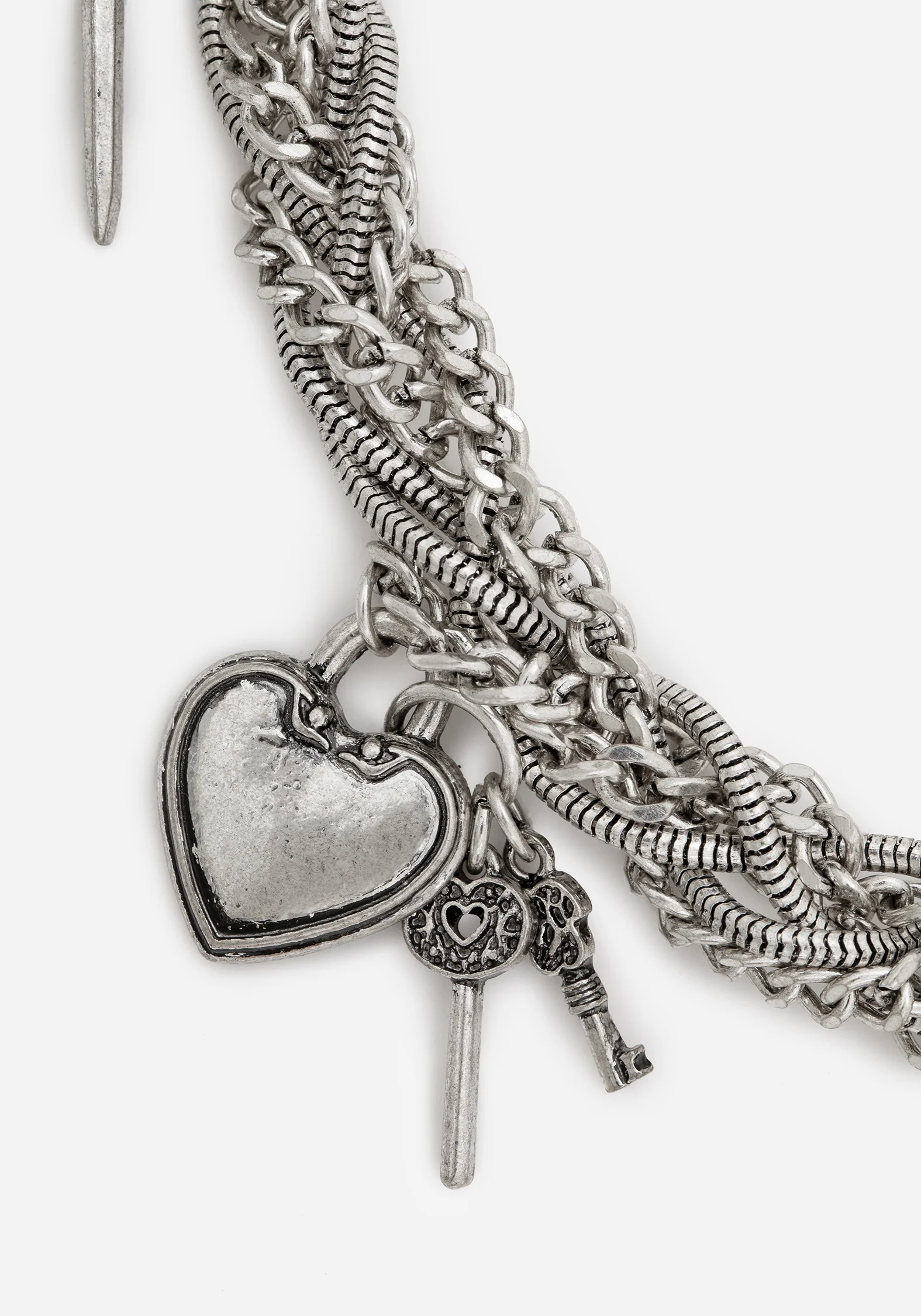 Eilir Twisted Vintage Charm Necklace - Image 2