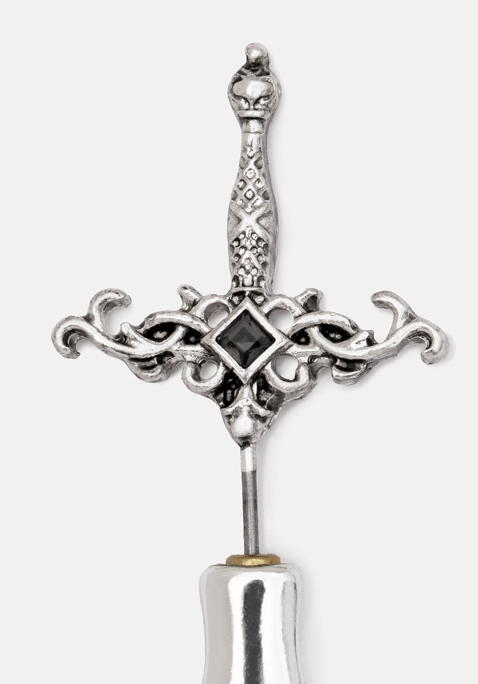Harpe Dagger Earrings - Image 3