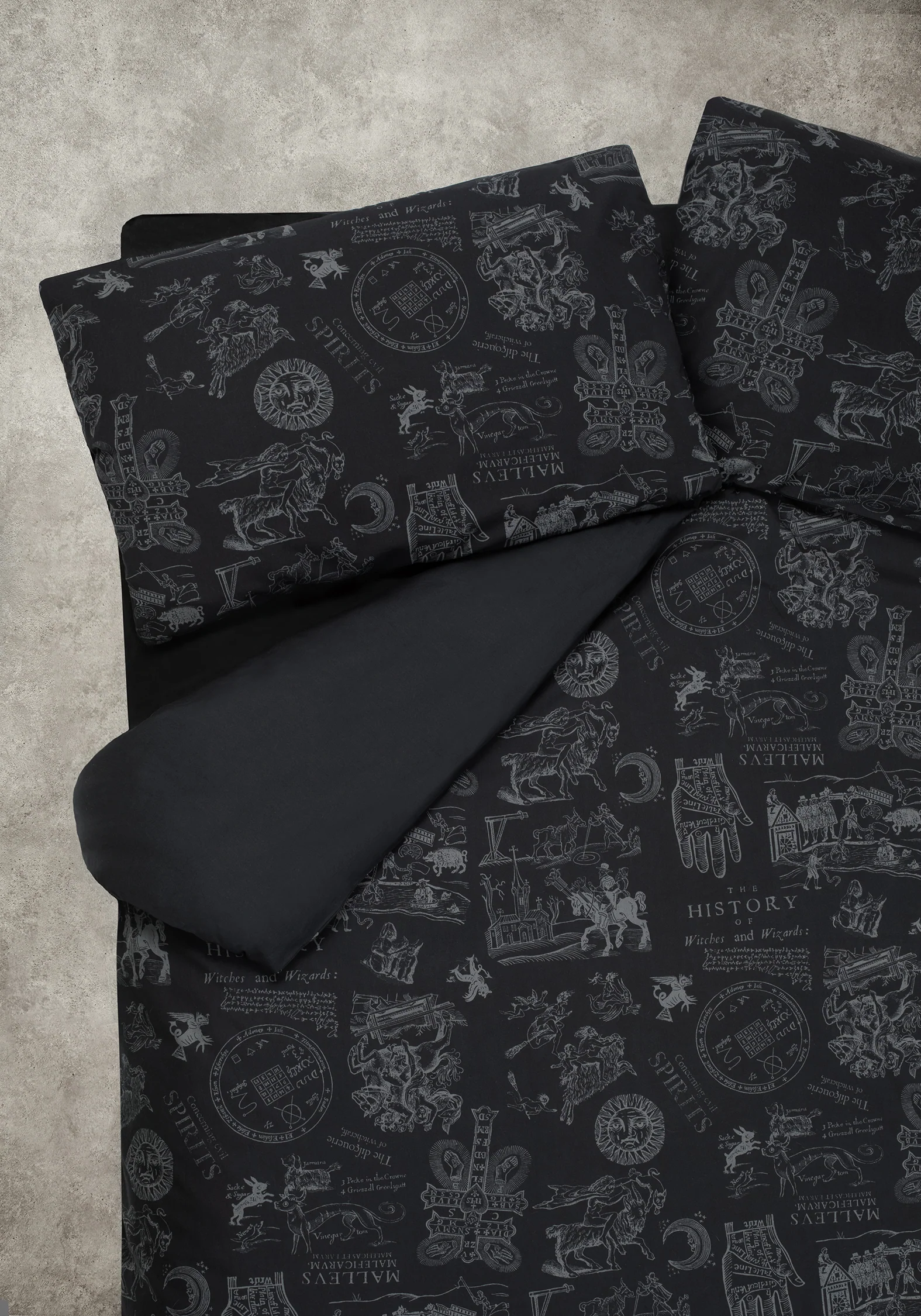 Heresy Woodcut Print Cotton Bedding Set - US King - Image 2