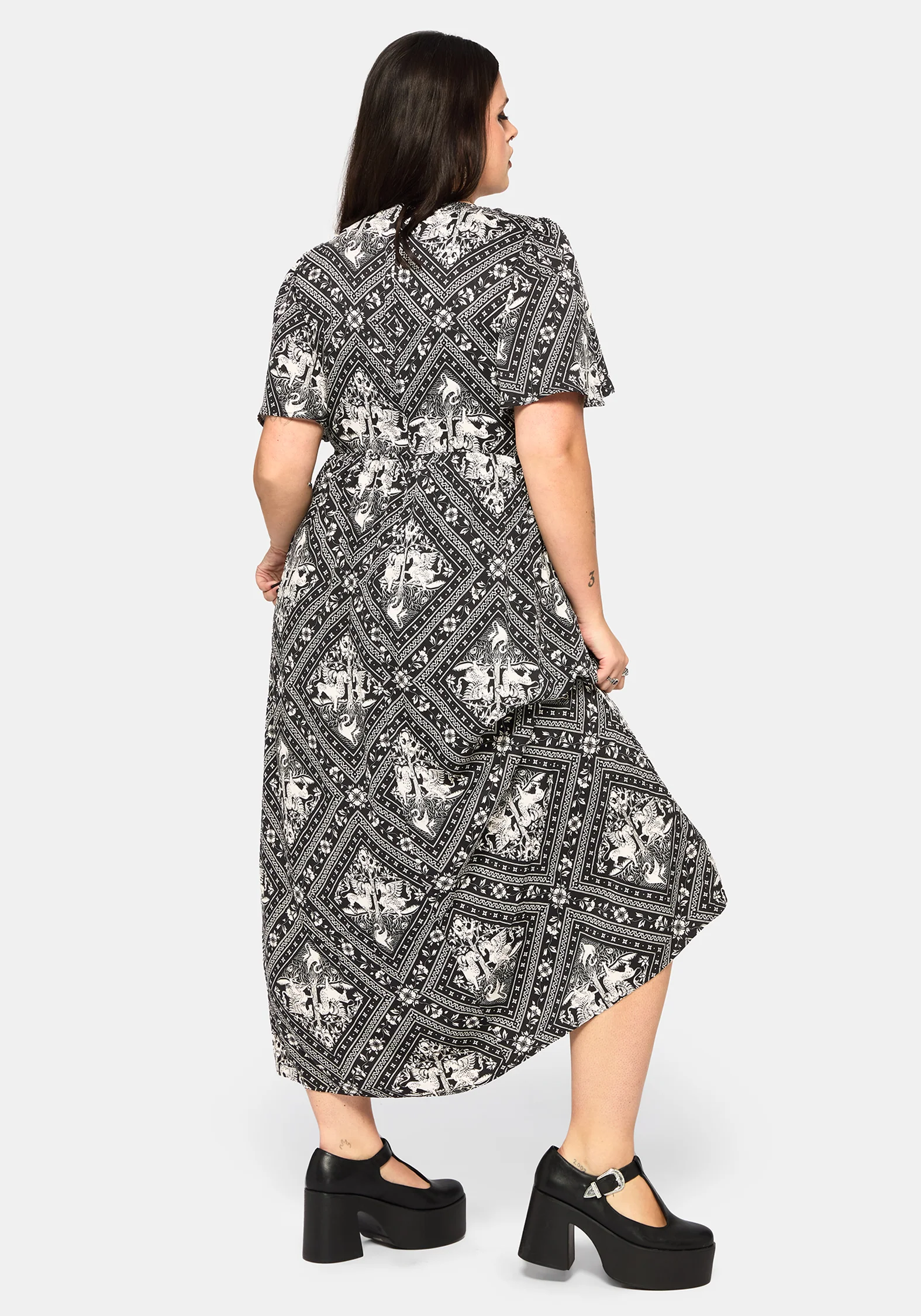 Hexweave Print Floaty Sleeve Maxi Dress - Image 8