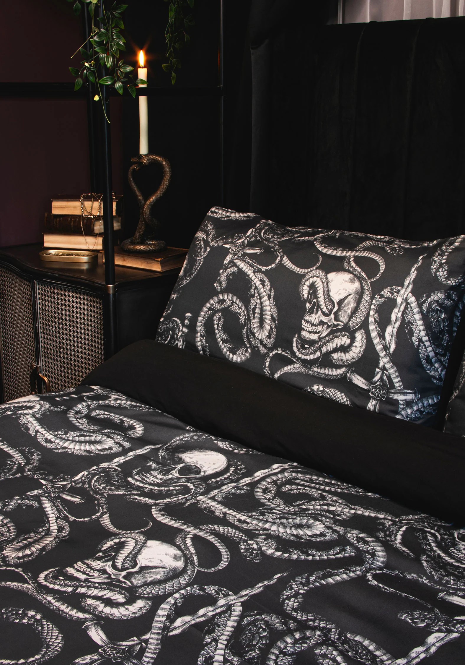Ophion Bedding Set - US King - Image 6