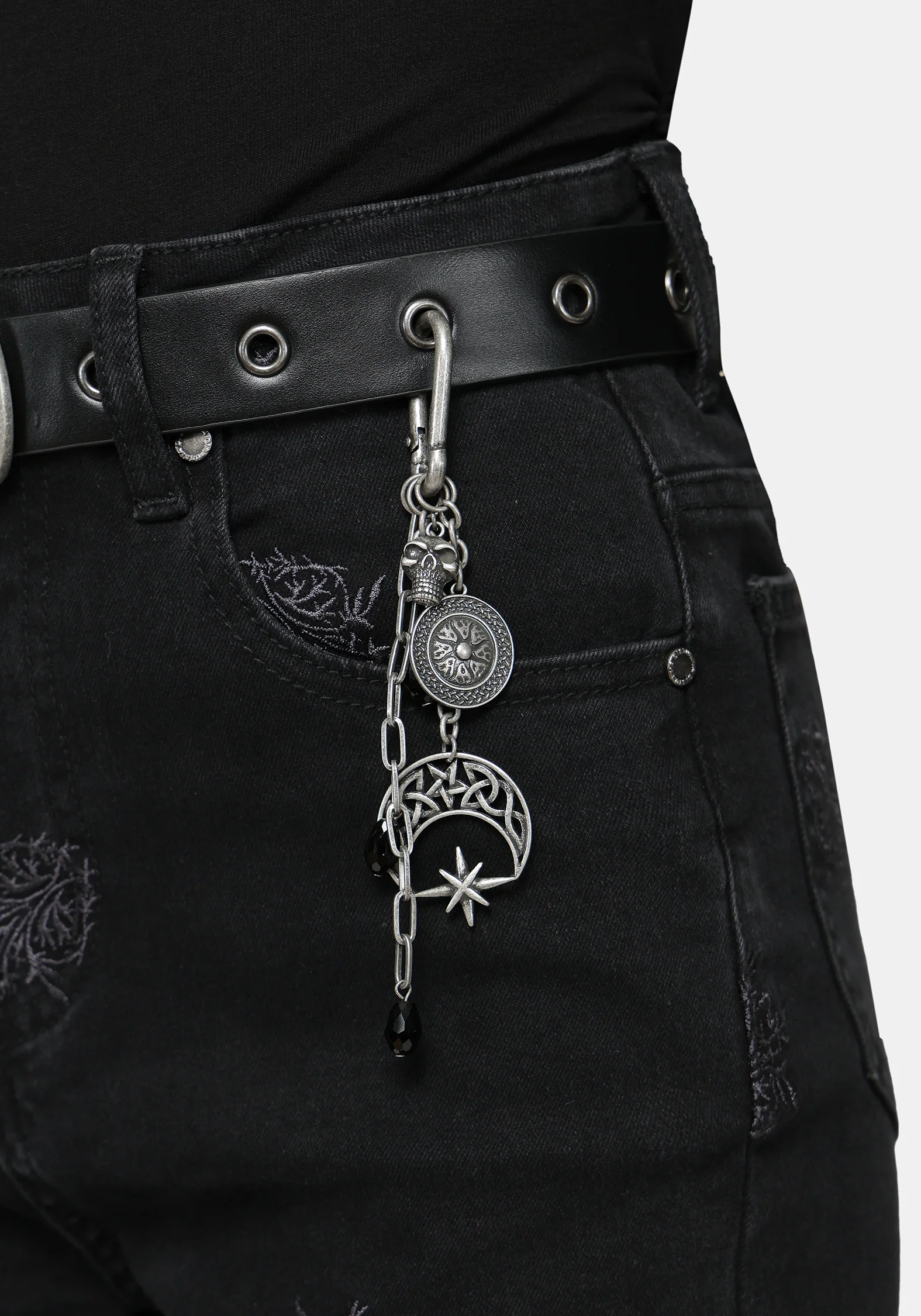 Phate Eyelet Charm Belt - Image 4