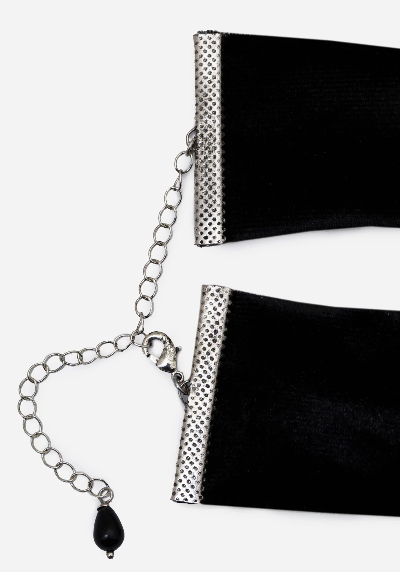 Rosamoth Cameo Velvet Choker - Image 7