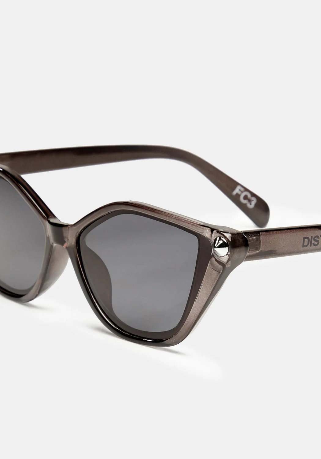 Studded Cat Eye Sunglasses - Image 6