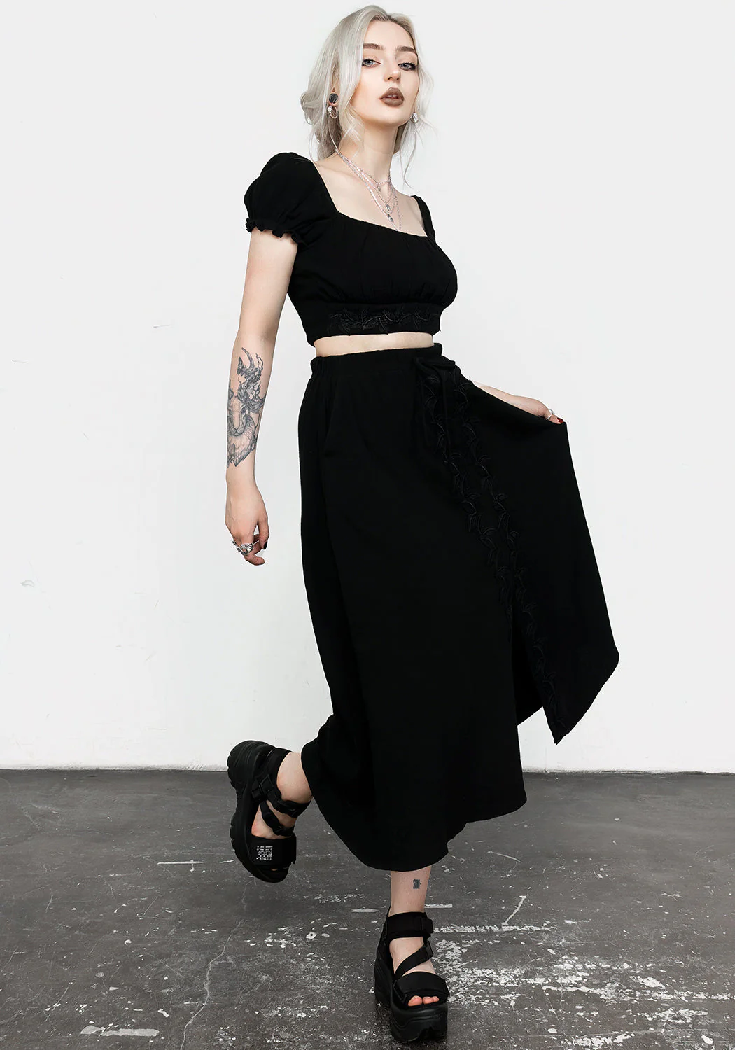 Vine Textured Midi Skirt - Image 8