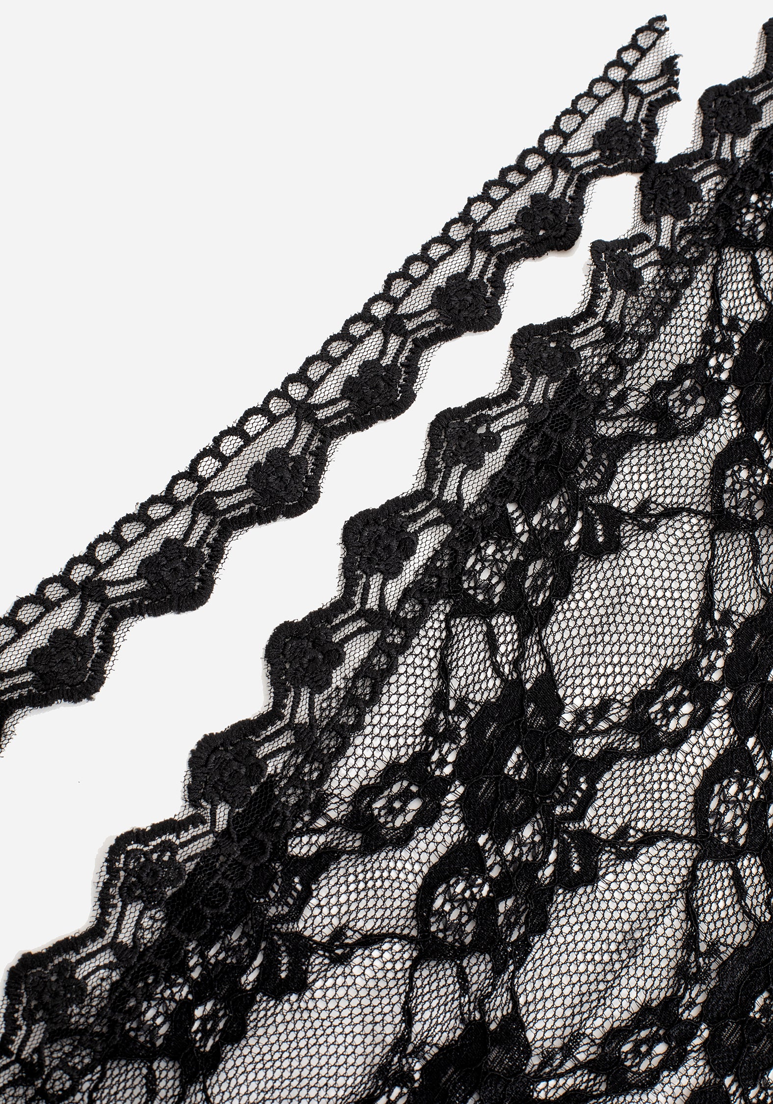 Vivilla Lace Triangle Scarf - Image 6